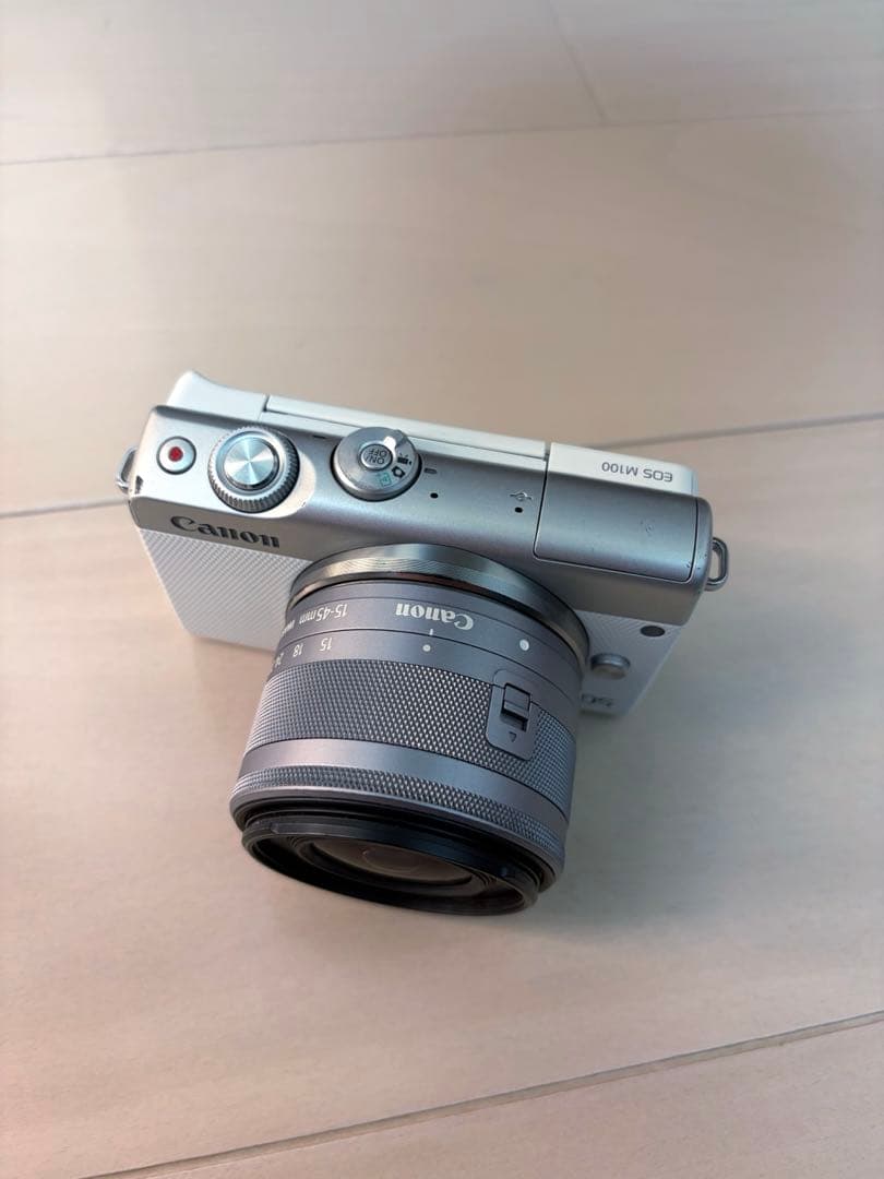 【年末特別価格】Canon EOS M100 ホワイト EF-M 15-45mm
