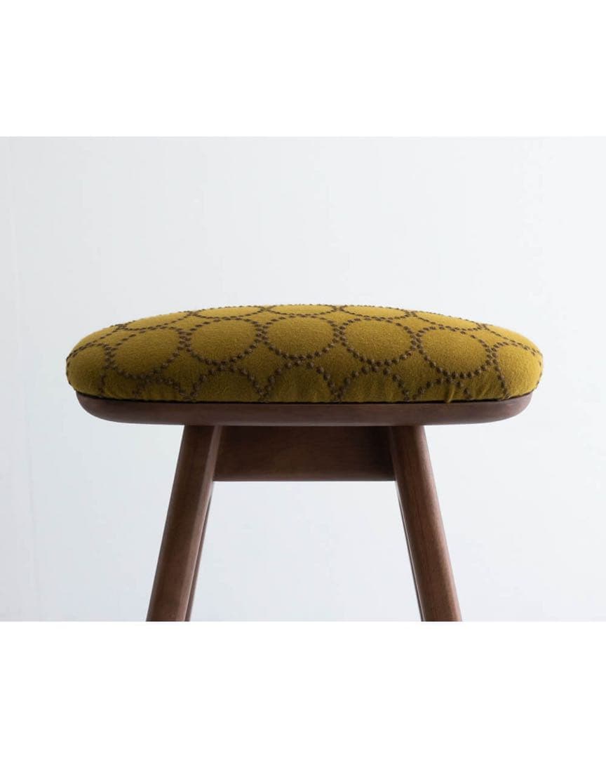 キッチンスツールBR H630＋ミナ ペルホネン　タンバリン　マスタード