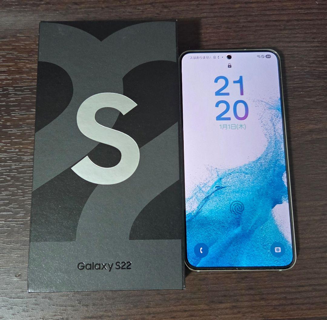 Galaxy S22 ホワイトau SCG13 おまけ付き ネットワーク◯