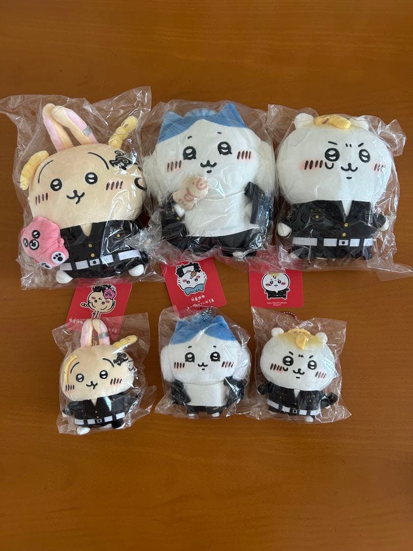 ちいかわ　東京卍リベンジャーズ　コラボマスコット　ぬいぐるみ