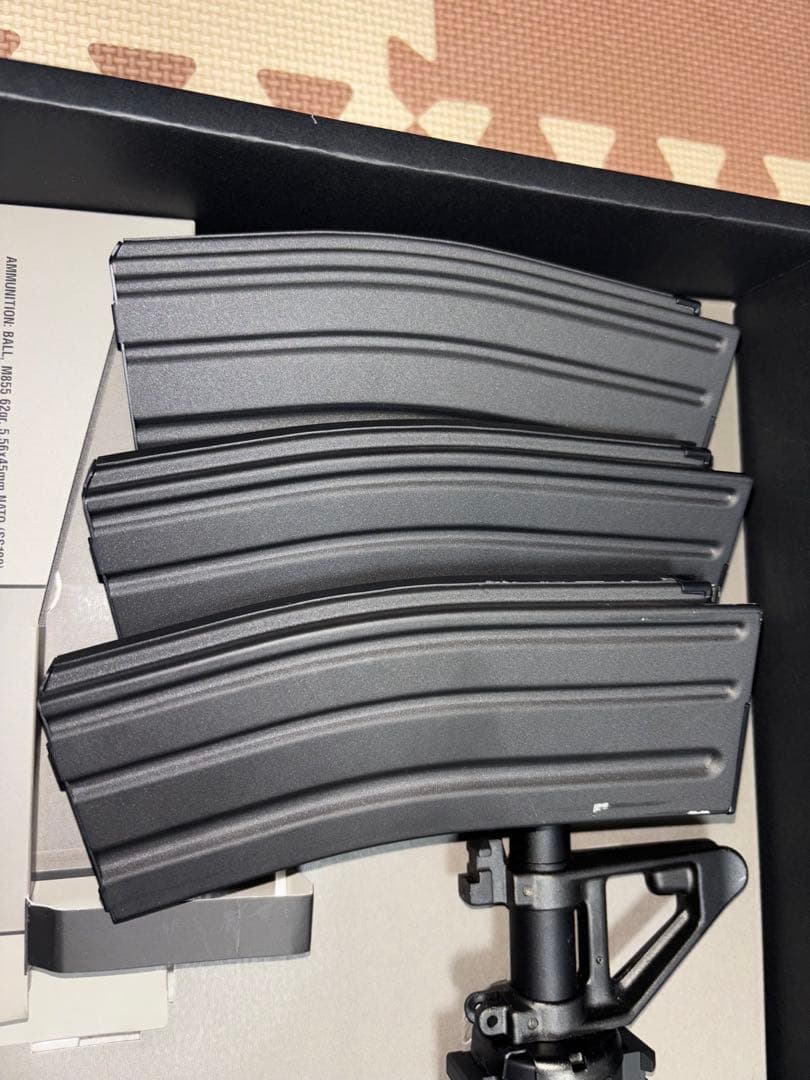 【良品】次世代電動ガンCQB-R ブラックモデル・予備マガジン×2付き