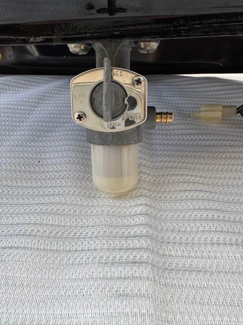 Yamaha YB125SP タンク ブラック ゴールド 燃料コック、センサー付