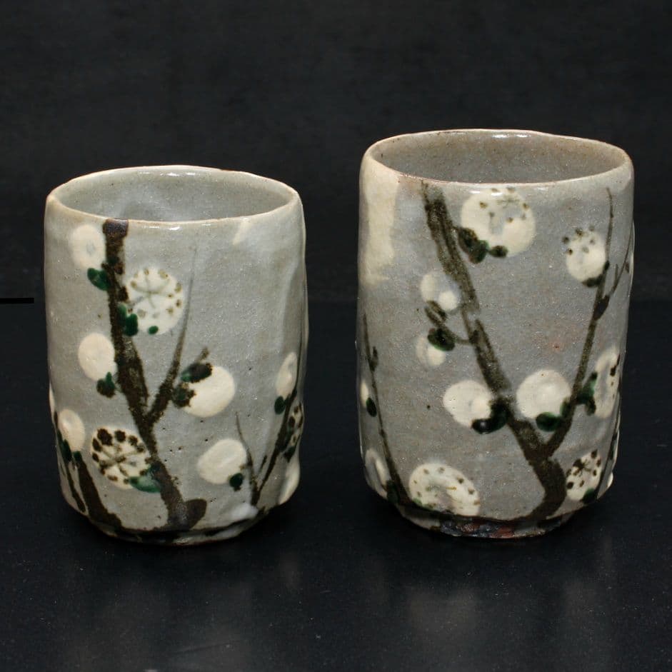 【新品未使用】【共木箱付】【説明書付】　紅白梅　虎溪山　水月窯　湯呑み　工芸品