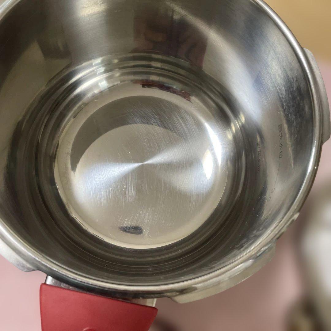 松井一代マジッククッキング4.5 L圧力鍋美品高さ有り汁物茶碗蒸し他　◯黒豆２分