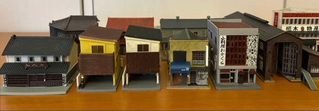ジオコレ建物11個セット　車両倉庫　狭小住宅　小料理屋他