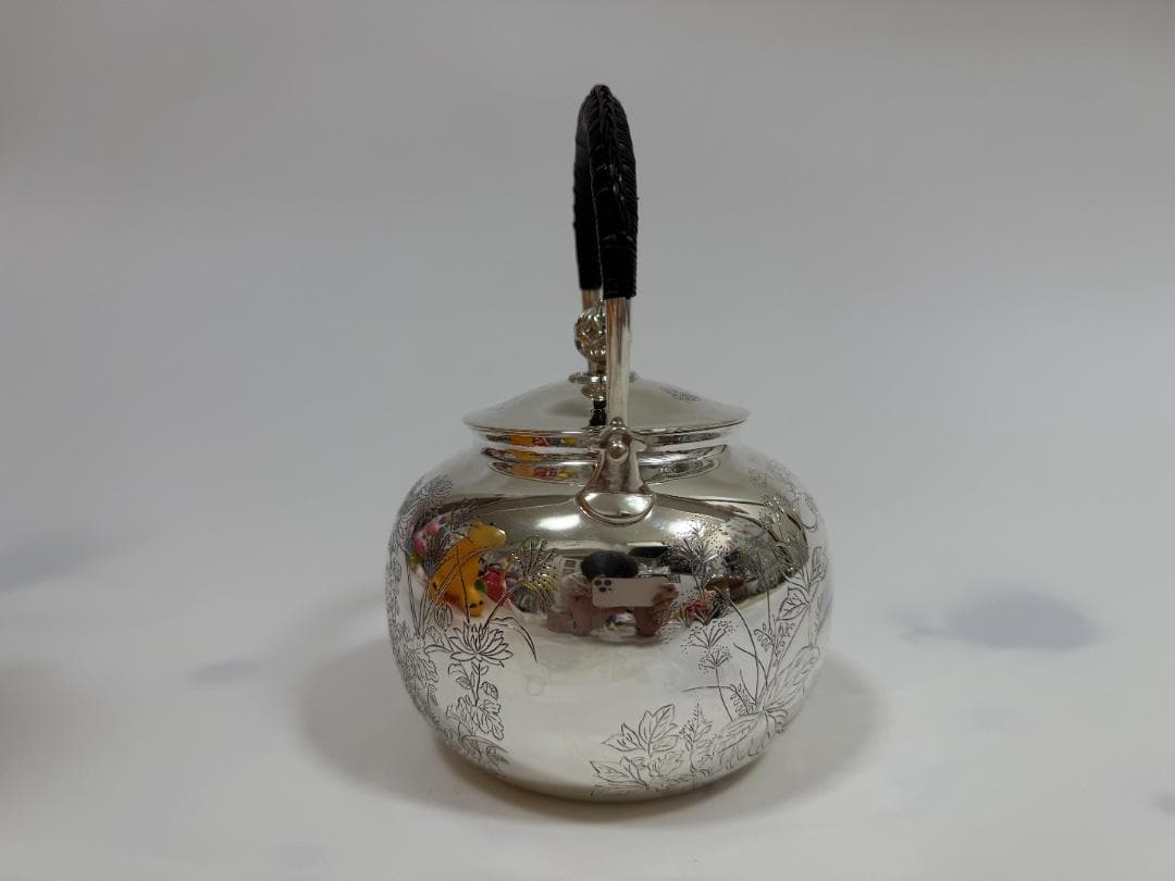 純銀製 秋草之毛彫 湯沸 銀瓶 煎茶道具