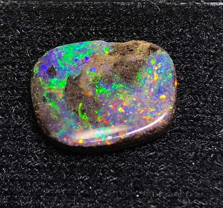 美品ボルダーオパールルース