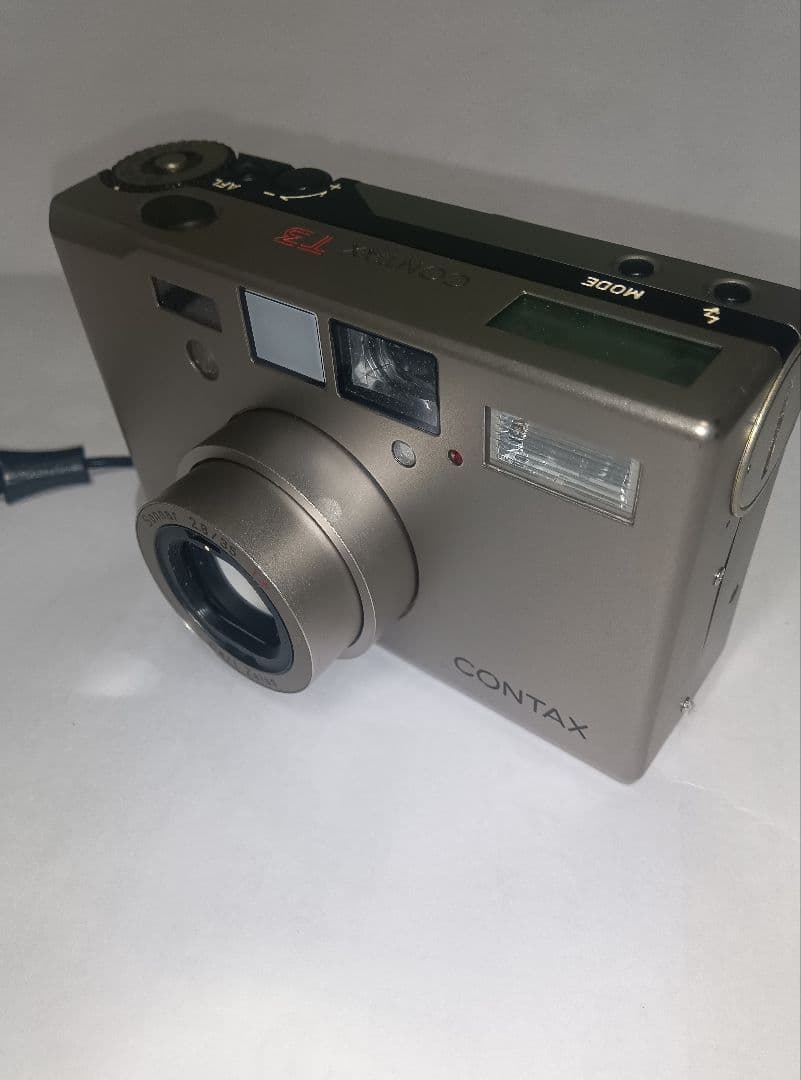CONTAX T3 コンパクトフィルムカメラ　チタンシルバー