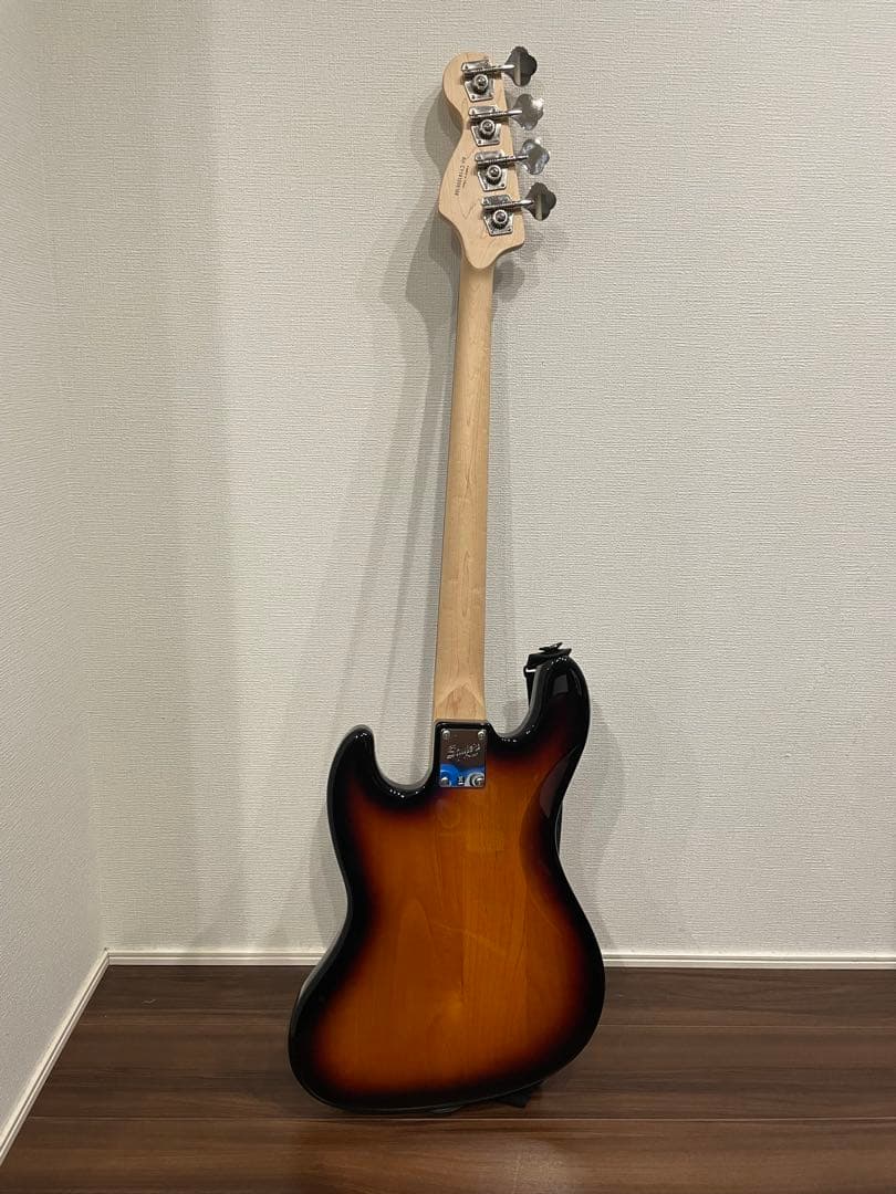 Squier Jazz Bass Affinity サンバースト Fender