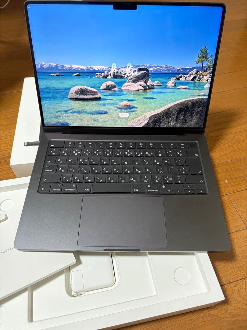 極美品 MacBook Pro 14.2 スペースブラック16+512GB M4