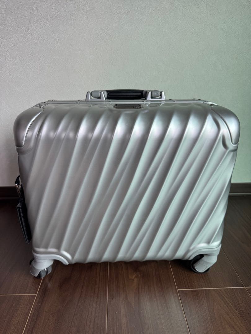 トゥミ　コンパクト・キャリーオン