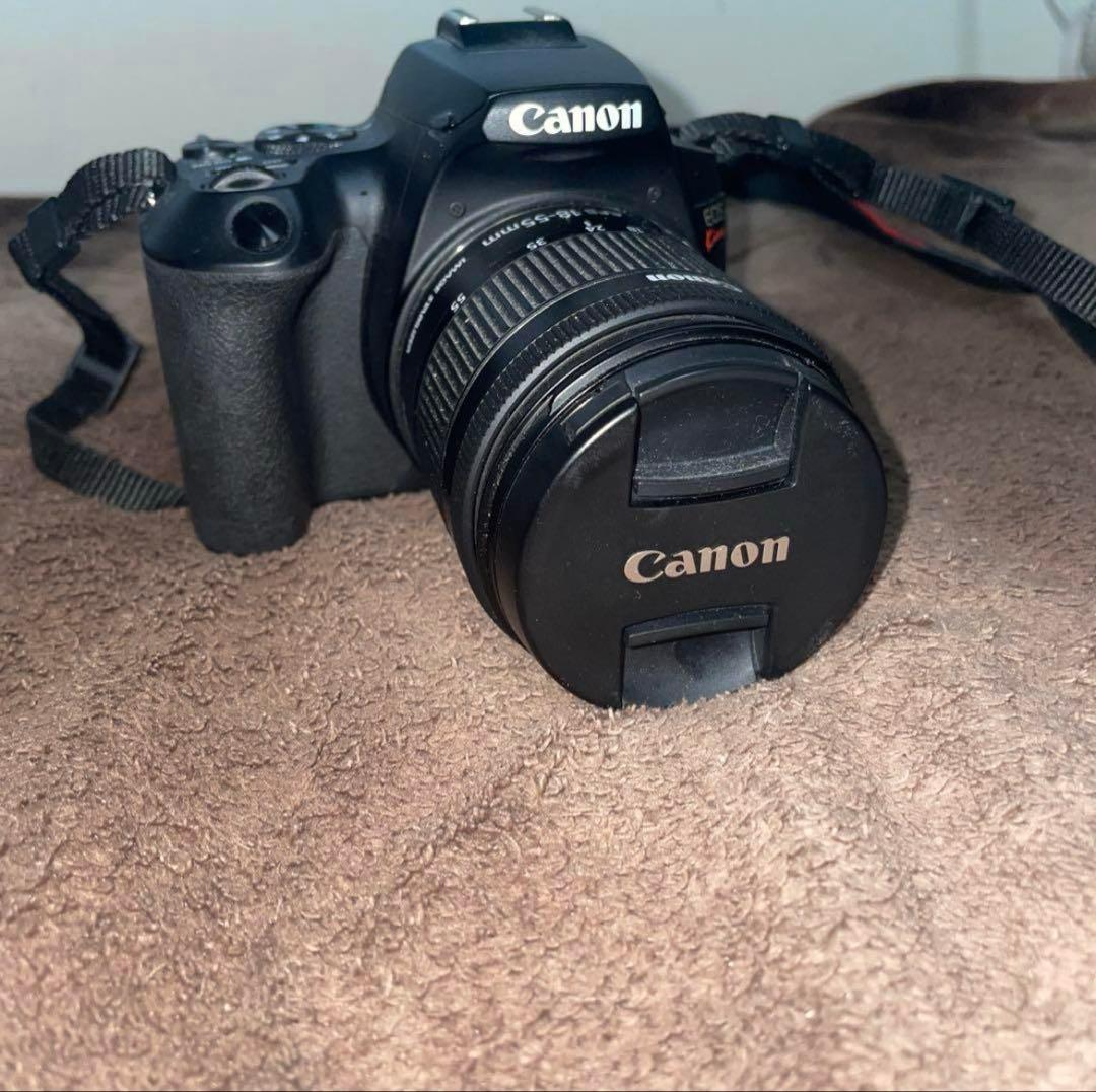 デジタルカメラ Canon EOS Kiss X10 + EF-S 18-55mm IS STM