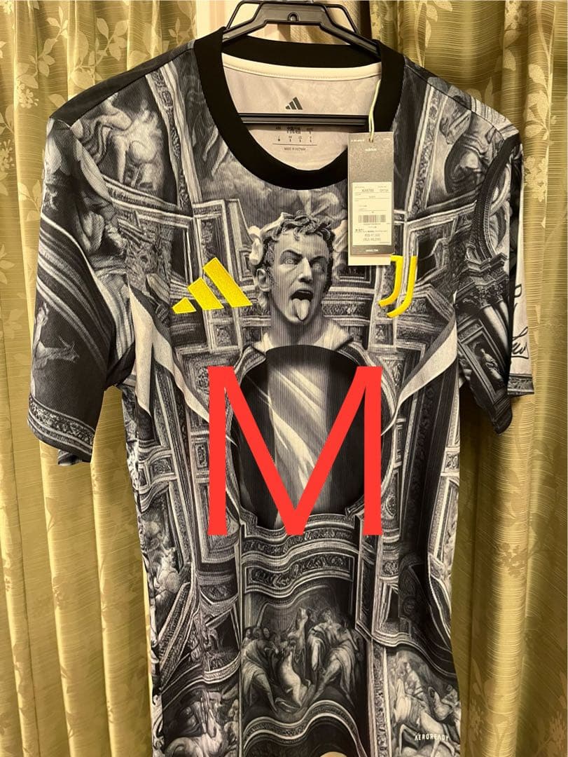 【ラスト一点】25-26 ユベントス プレマッチジャージー M