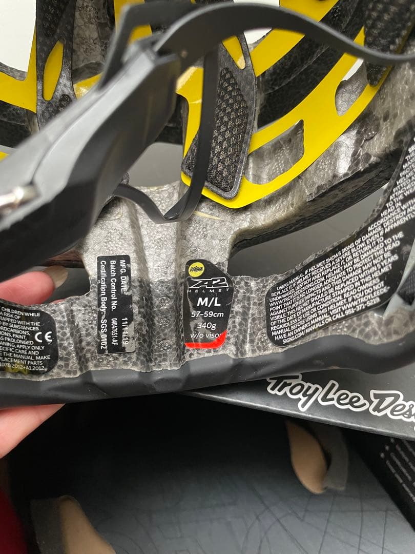 トロイリーデザインヘルメット　美品