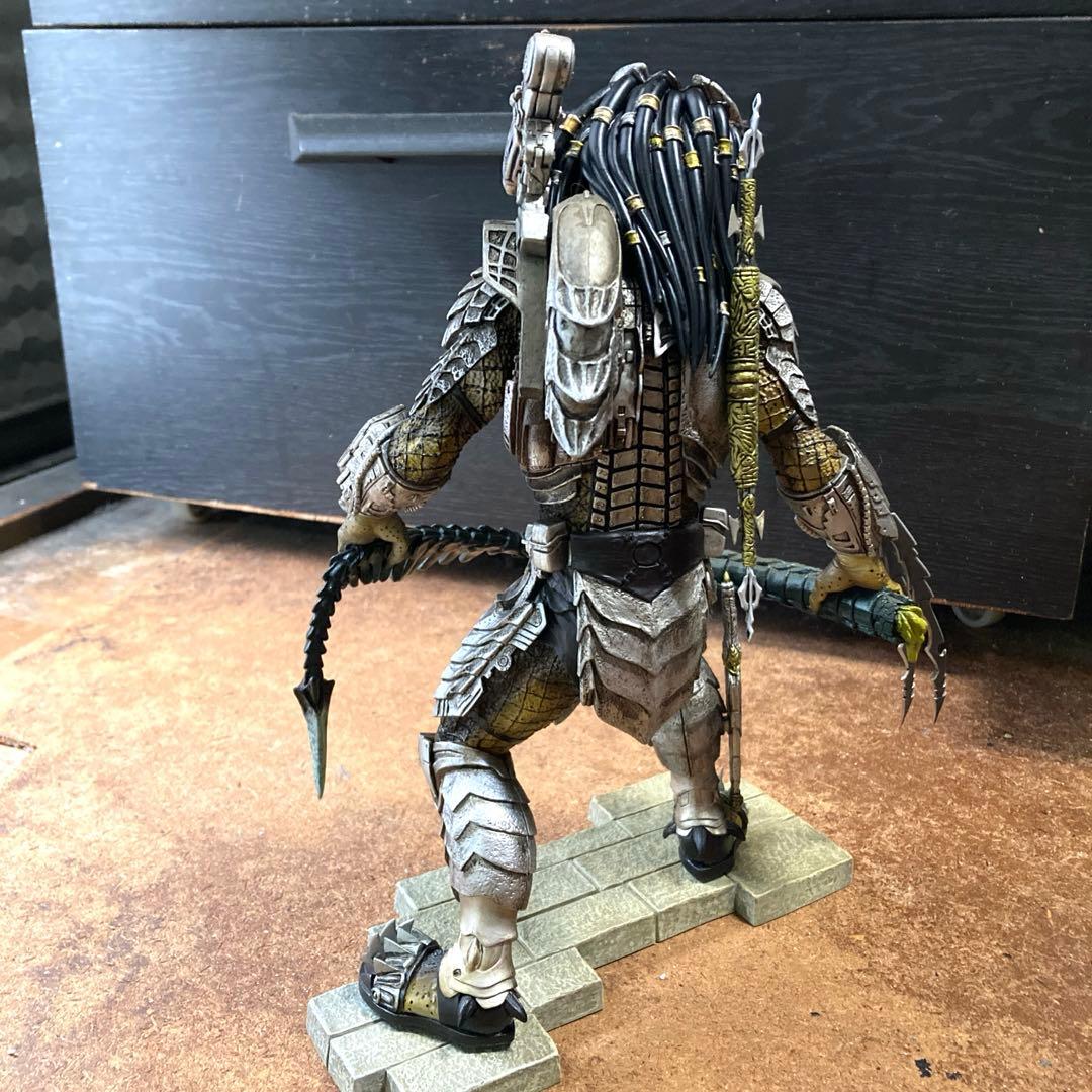 プレデターフィギュア　　スカー・プレデター