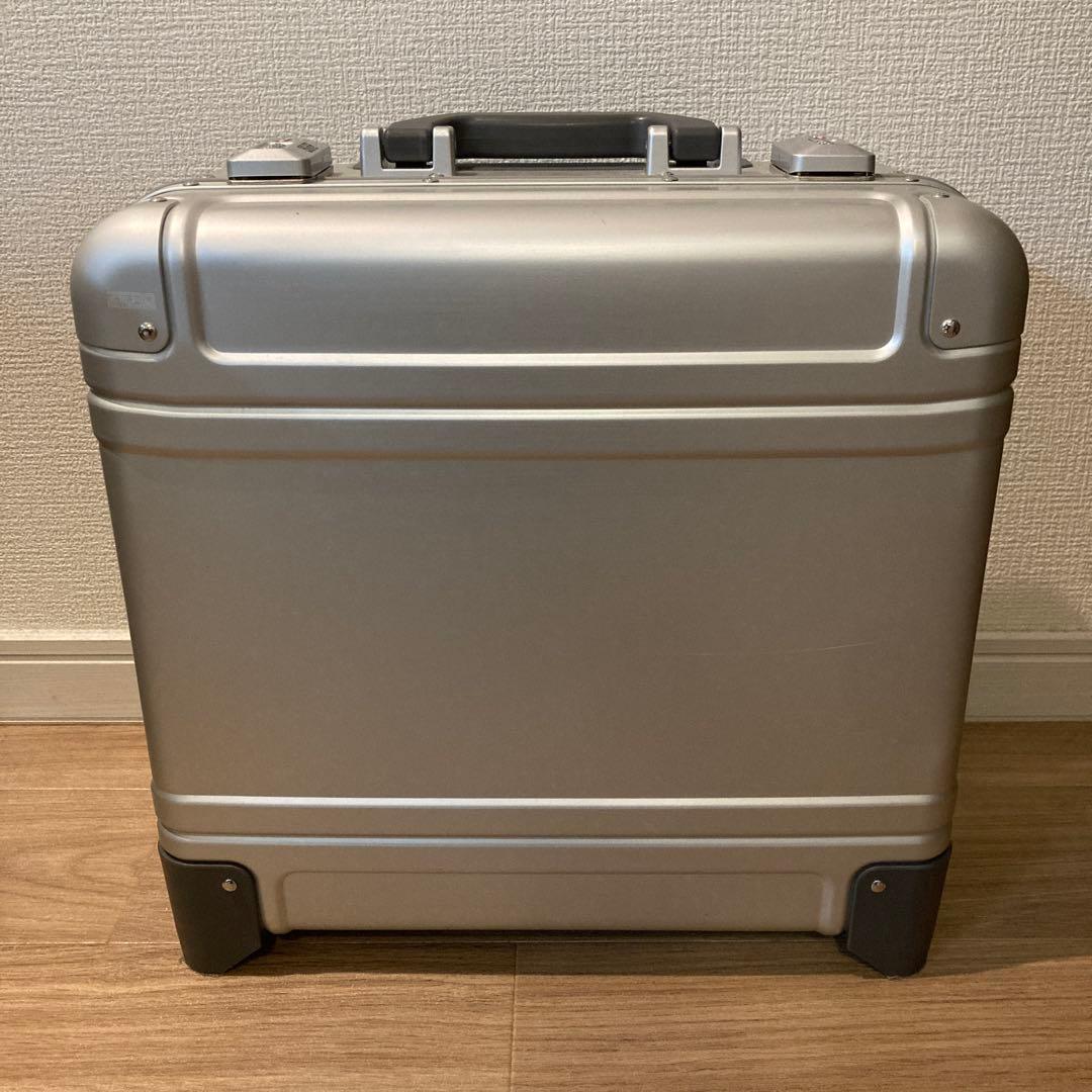zerohalliburton Geo Aluminum 3.0 キャリーケース