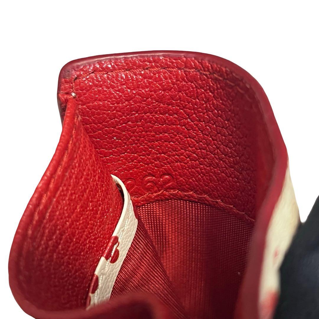 希少カラー✨ミュウミュウ 三つ折り財布 マドラス ハート 総柄 バイカラー