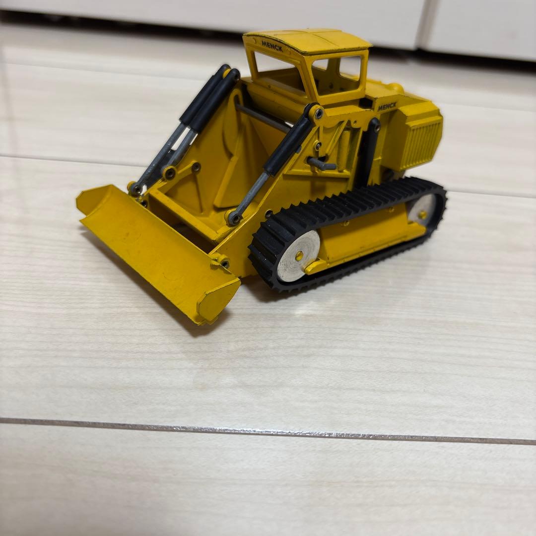 希少　建機ミニチュア模型　50/1 スケールモデル　スクレープドーザ (メンク)