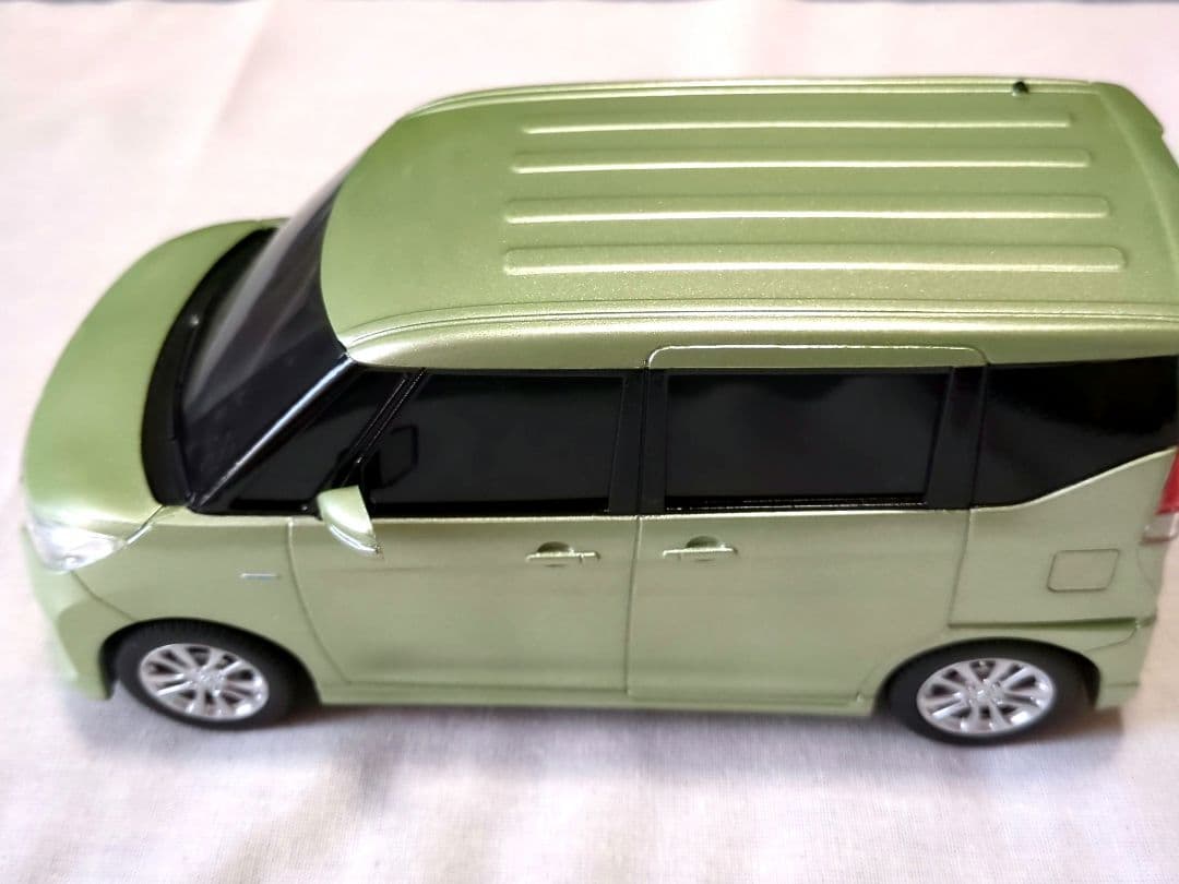 スズキ新型 SOLIO 　グリーン　[非売品]　サイズ 11cm×21.5cm