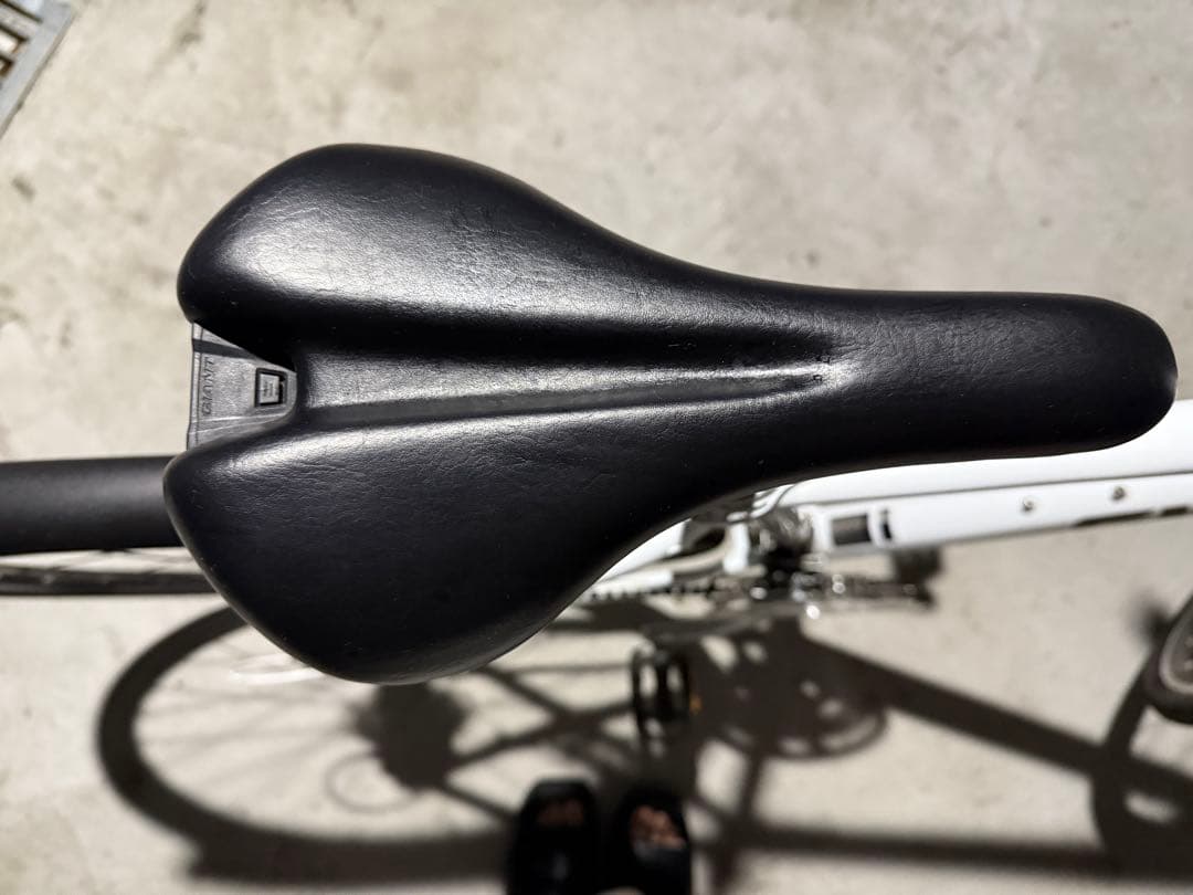 まい GIANクロスバイクESCAPE R3S ホワイト