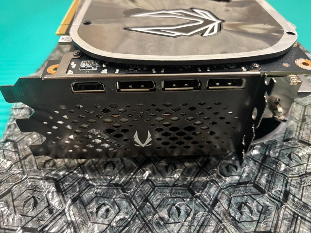 ZOTAC RTX 4070Ti AMP Extreme AIRO+おまけ