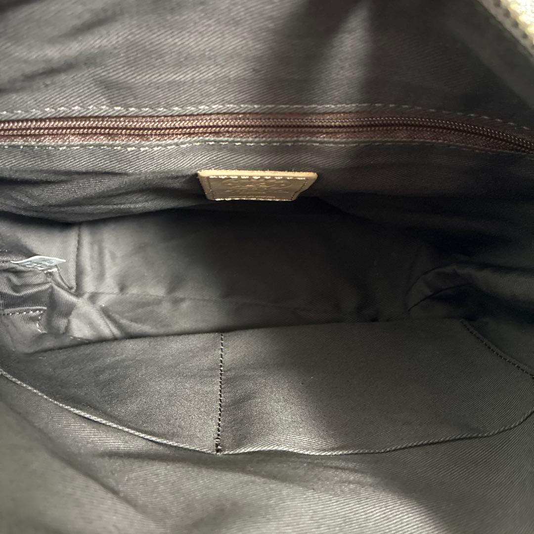 russet ソフトレザーシンプルショルダーバッグ　シルバー　2way