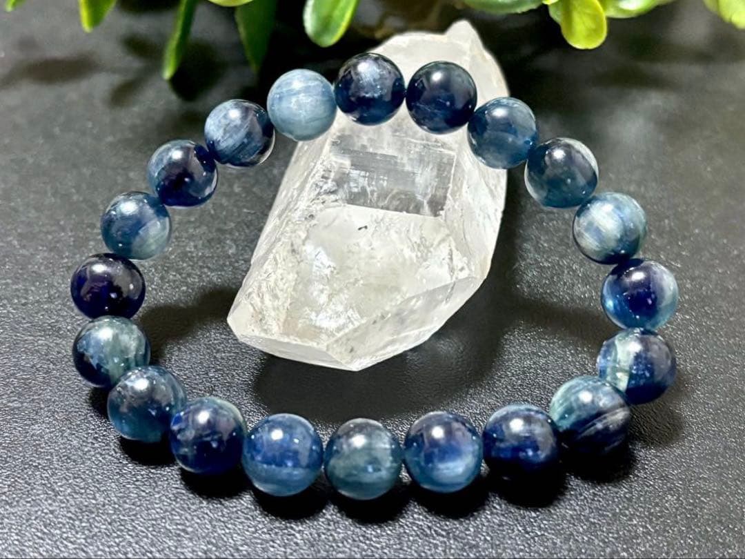 A-m@　究極品質　幻のモザンビーク産グリーンブルーカイヤナイト