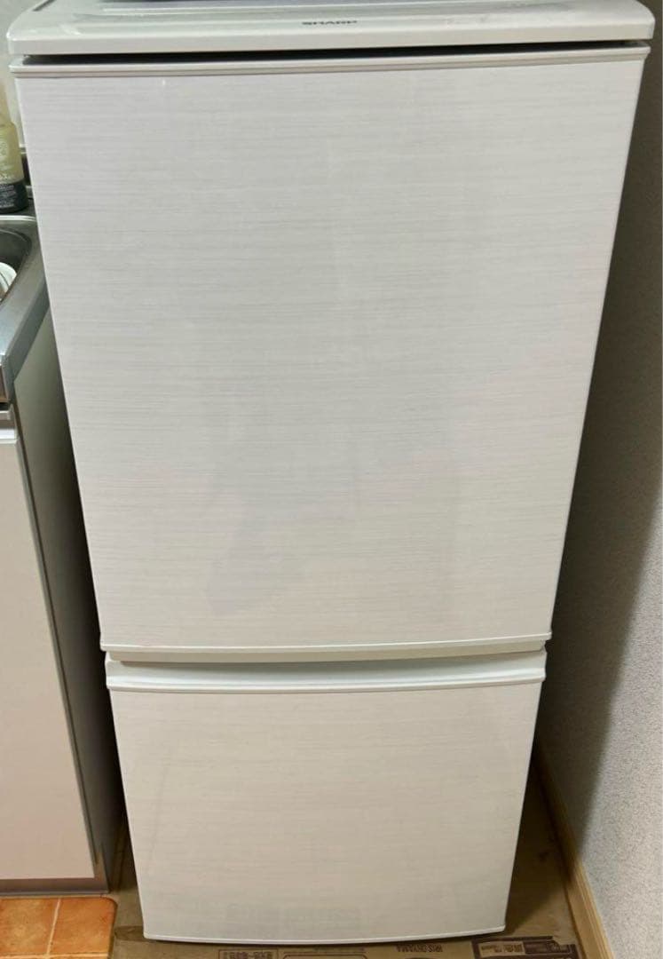 SHARP ノンフロン冷凍冷蔵庫　SJ-D14C-W 2017