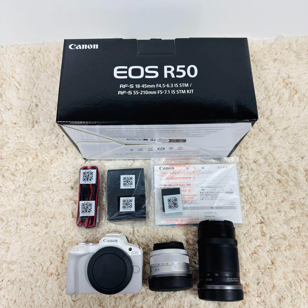 展示品 Canon EOS R50 ダブルズームキット EOSR50WH-WZK