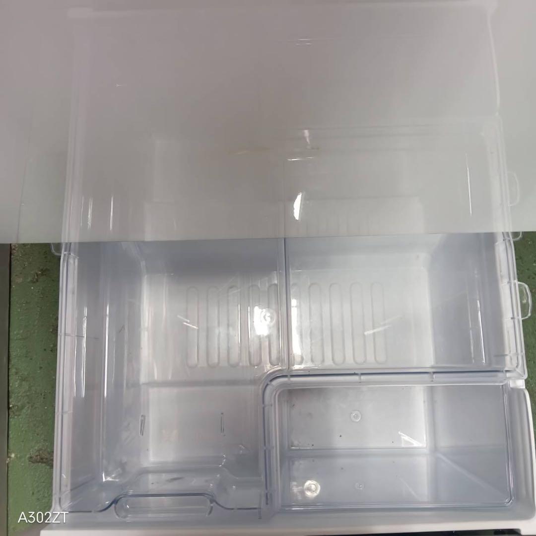 447 シャープどっちもドア　大型冷蔵庫　300L強　小型　家庭用　自動製氷