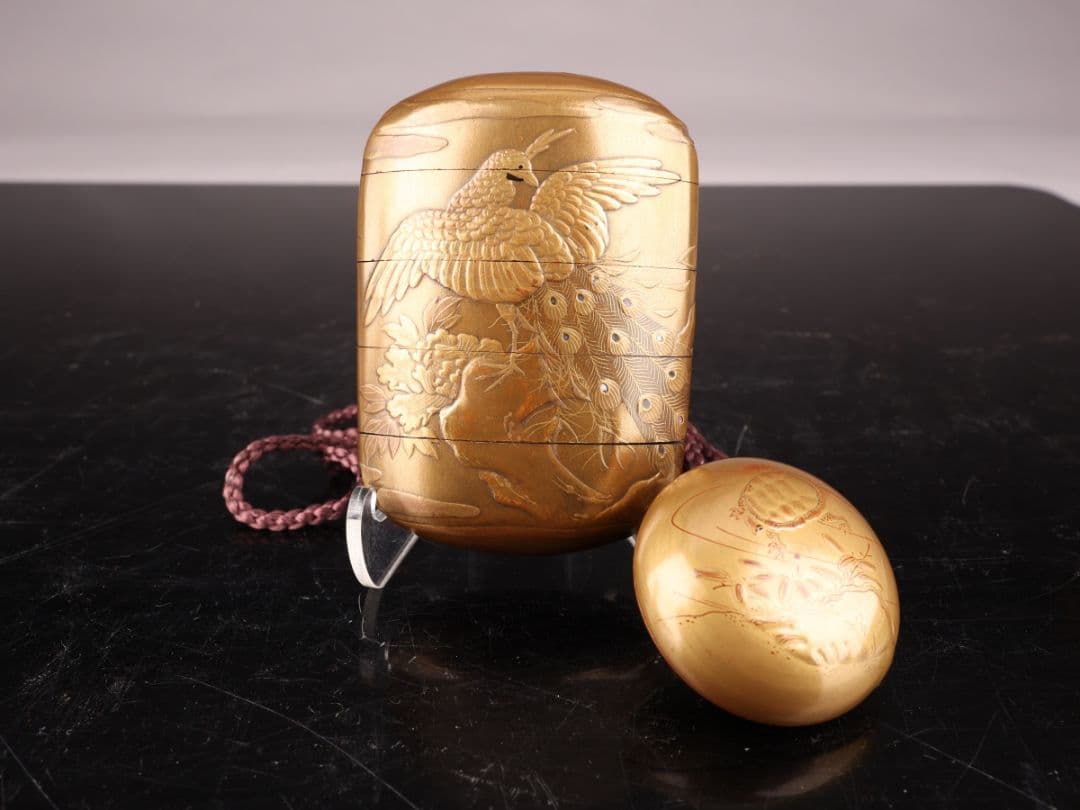 A332 【江戸時代】 蒔絵印籠 牡丹鳳凰紋 内梨地 根付／時代のダメージあり！