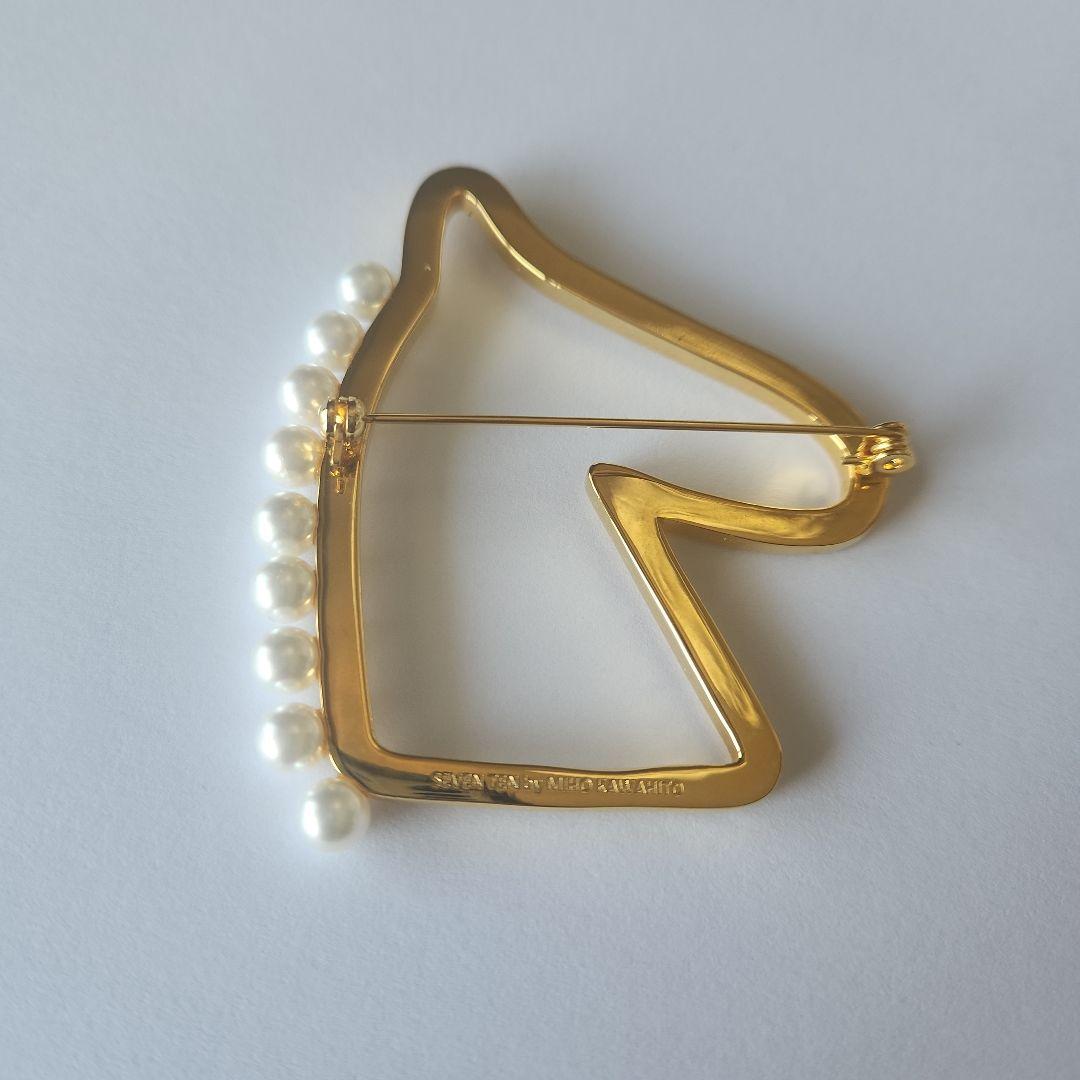 SEVENTEN by MIHO KAWAHITO ホースブローチ