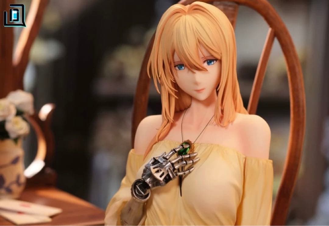 ヴァイオレット・エヴァーガーデン　パジャマ　フィギュア　ガレージキット