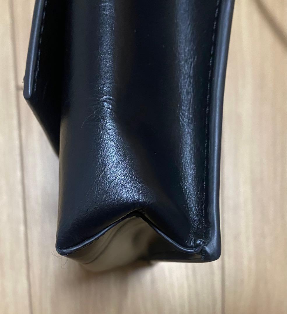 イアパピヨネ　レザー　ミニショルダー　ホース モチーフ　馬　ブラック　チャーム付