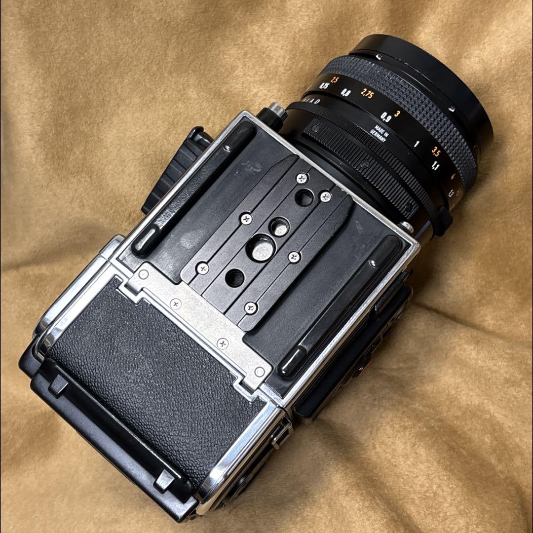 Hasselblad 203FE + FE 80mm F2.8 ＋E24 6x6