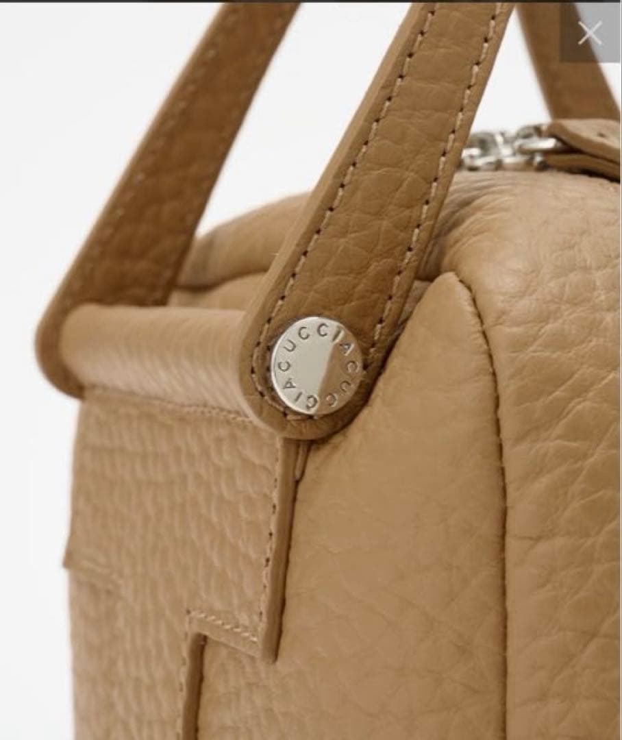 IACUCCI イアクッチ　クーポラ ALCE ショルダーバック　未使用に近い