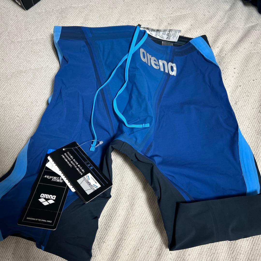 [値下げ交渉あり] 新品　arena アクアストーム　CPタイプ　Lサイズ