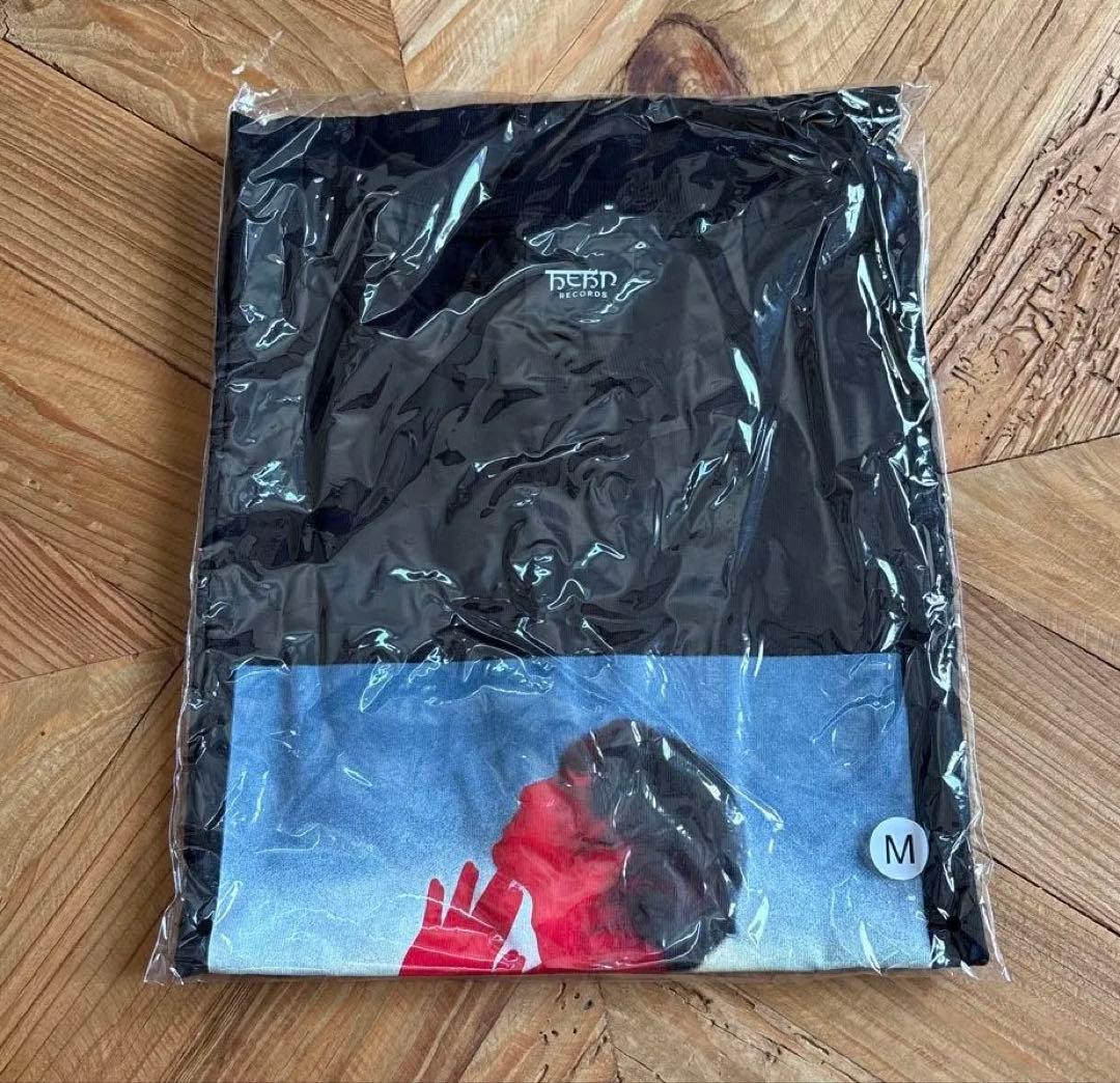 藤井風　Mサイズ Tシャツ LOVE ALL SERVE ALL