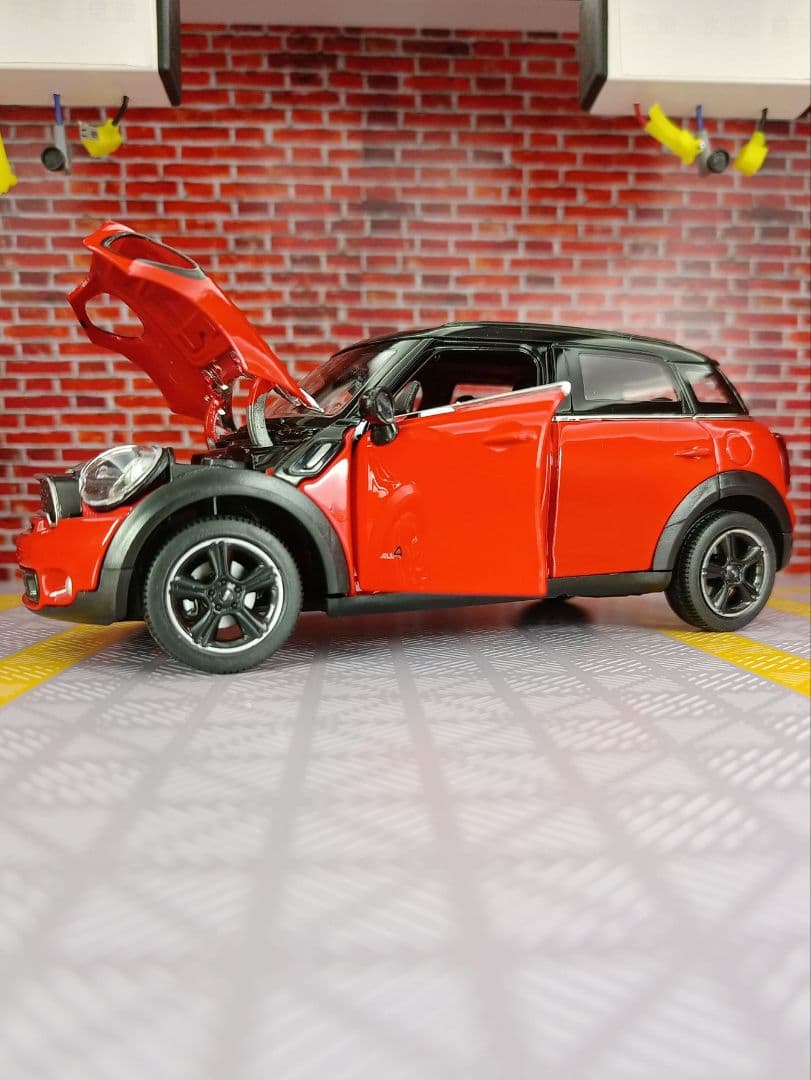 BMW Minicooper レッド ミニカー 2ド 1:24