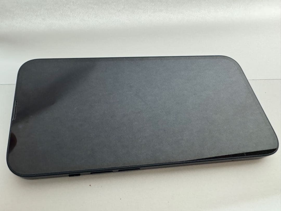 iPhone 13 128GB ミッドナイト　最大バッテリー83%