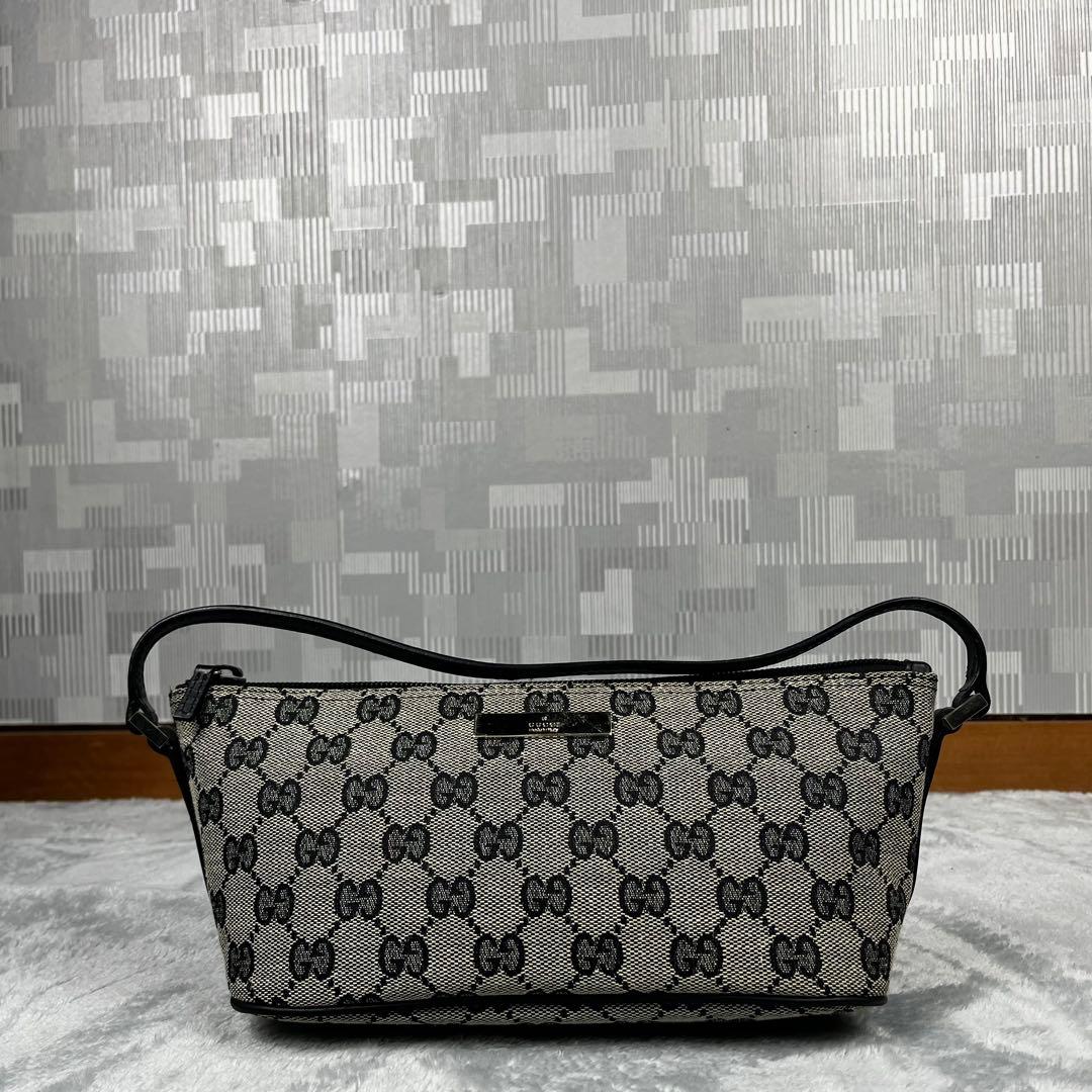 美品 Gucci グッチ アクセサリーポーチ GG グレー ブラック 黒