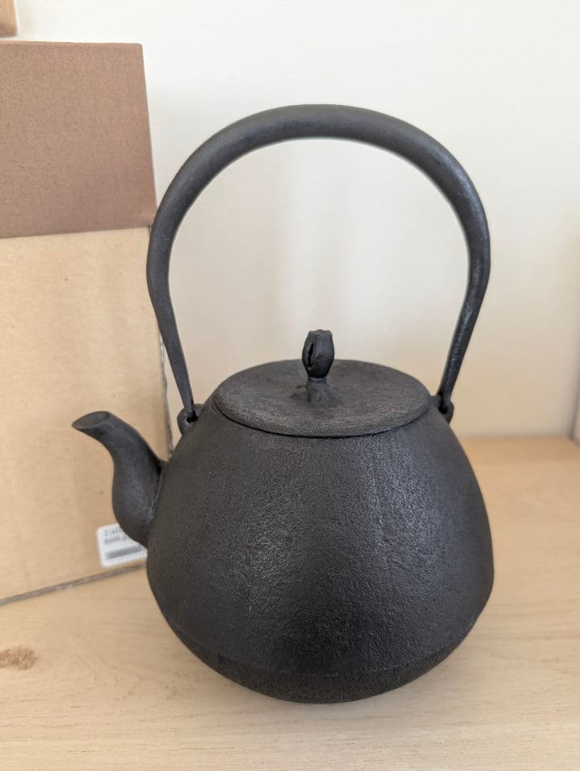 南部鉄器　鉄瓶　秋の実肌