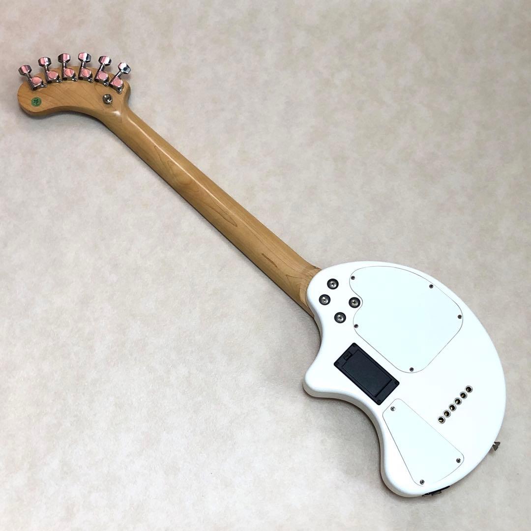 【美品！】ZO-3 コラボ 読売ジャイアンツ 巨象 巨人 アンプ内蔵ミニギター