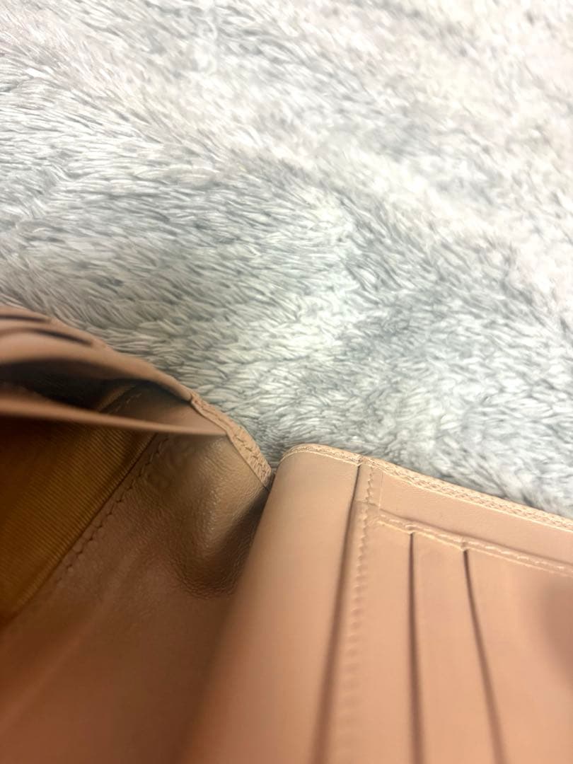 PRADA 二つ折り 財布 2つ折り 正規品 ピンク ベージュ　最終値下げ