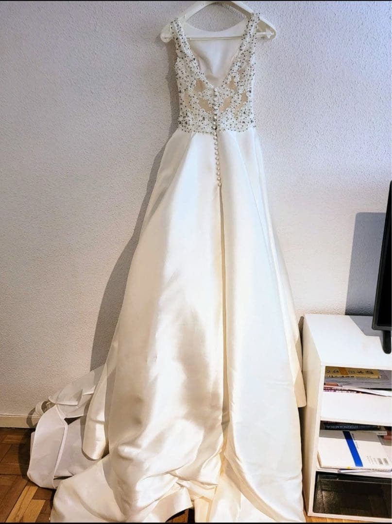 エレガントAラインウェディングドレス　May