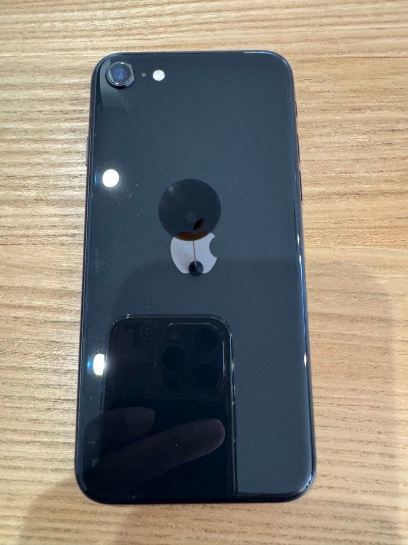 iPhoneSE2 シンガポール版（技適あり） 256GB