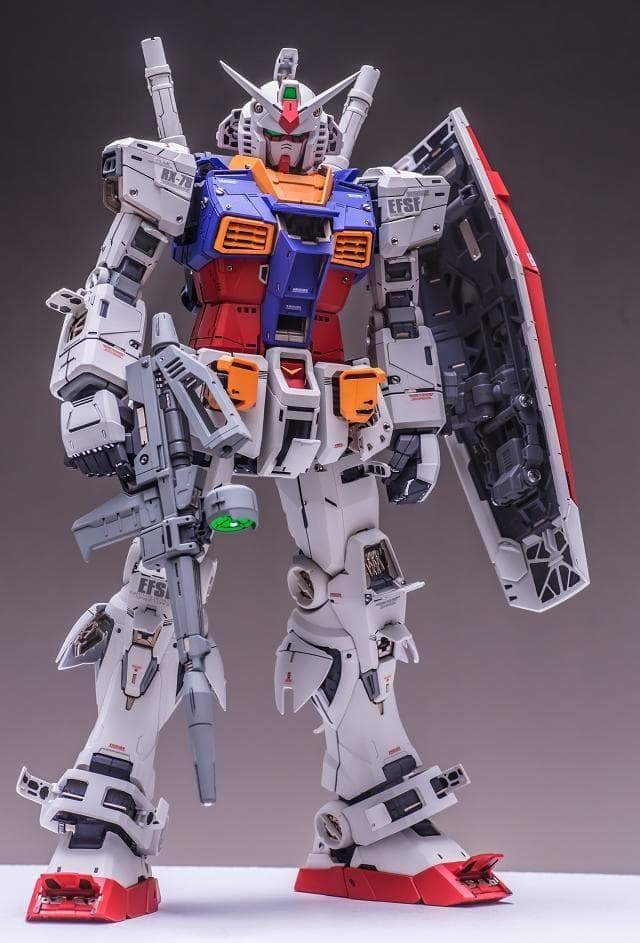 イイネ不要　1/60　RX-78-2 ガンダム LED付き　海外製