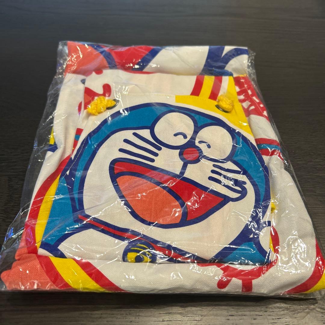 非売品　ドラえもん　ホットサンドメーカー.お皿２枚.親子エプロン　新品未使用品