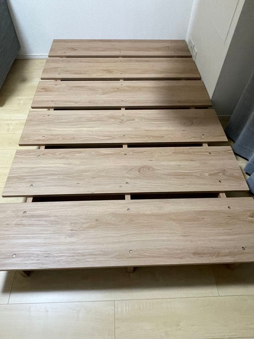 【直接引き取りのみ】[シングル] ベッドフレームロータイプ 木目調 LOWYA