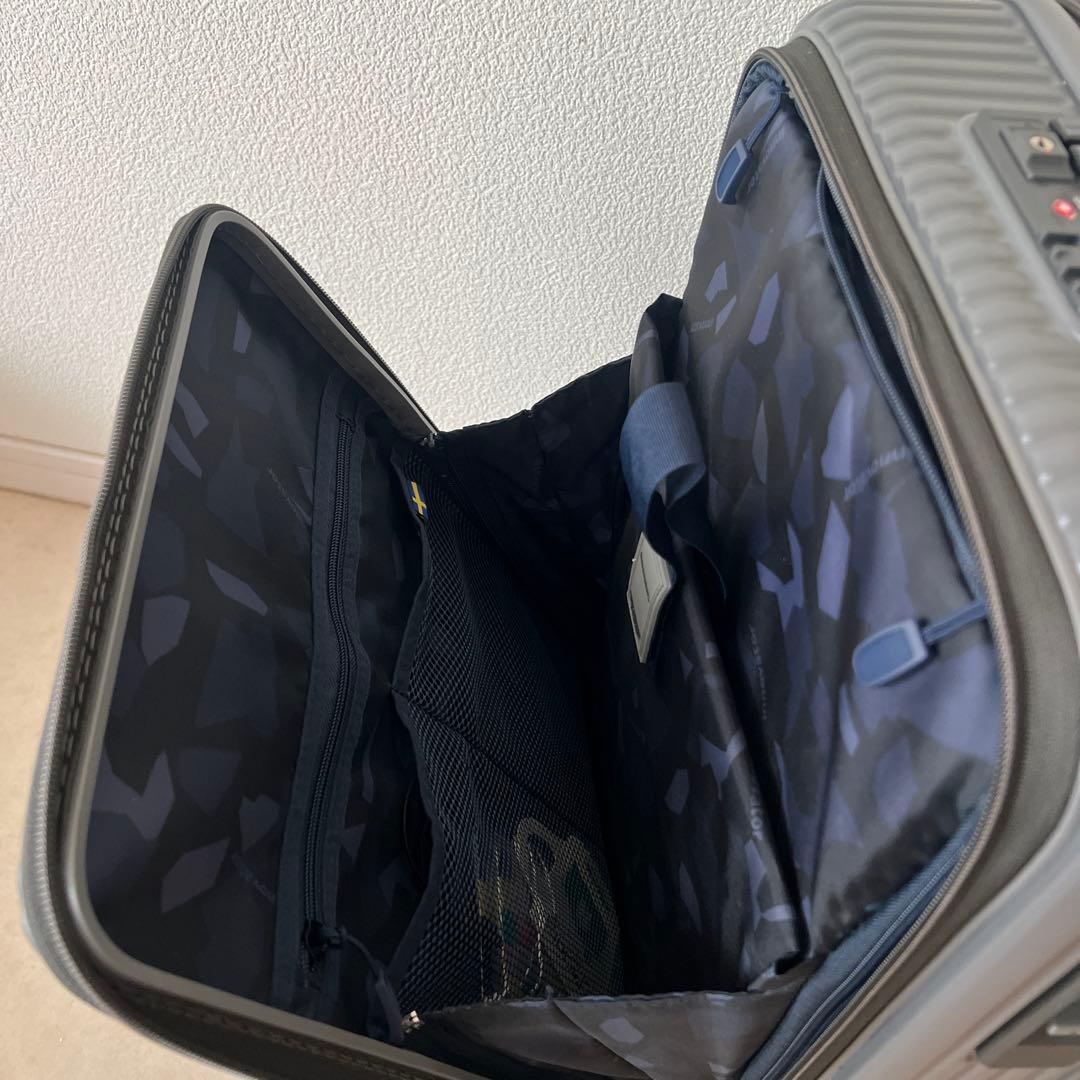 ✨新品未使用✨　　　　　　　　　　　　　　　　イノベーター　スーツケース